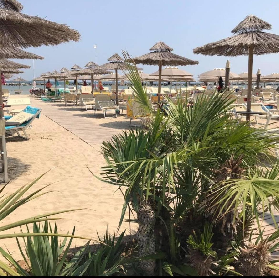 Hotel San Domingo Bellaria-Igea Marina Bagian luar foto